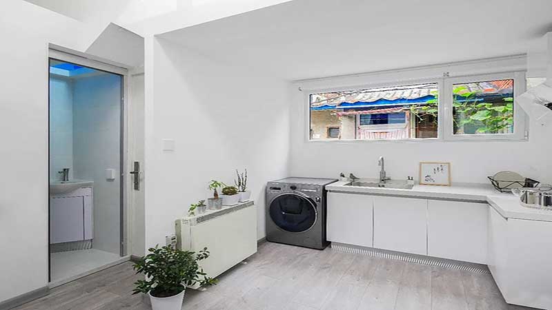 Cửa nhà vệ sinh không được đối diện cửa phòng bếp
