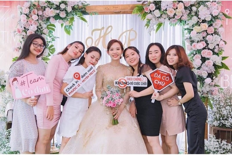 Bạn cũng cần biết một số mẹo nhỏ khi tham dự lễ cưới để tránh độc thân