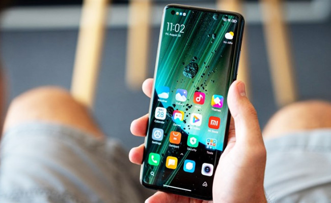 SAI lầm khi cài 3 loại ảnh này làm hình nền điện thoại, dễ bị vận XUI đeo bám
