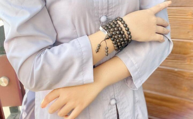 Đừng bỏ qua những lưu ý khi đeo vòng tay trầm hương để tránh rước vận xui vào người