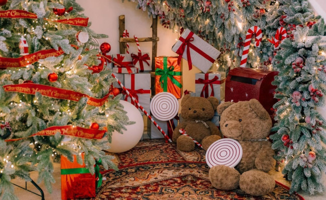 Học cách trang trí cây thông Noel hợp phong thủy để chào đón năm mới vạn sự như ý